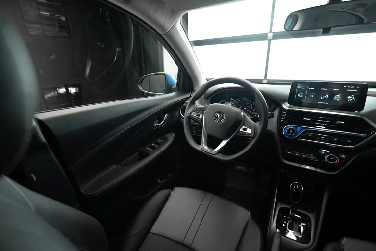 Changan Alsvin AT